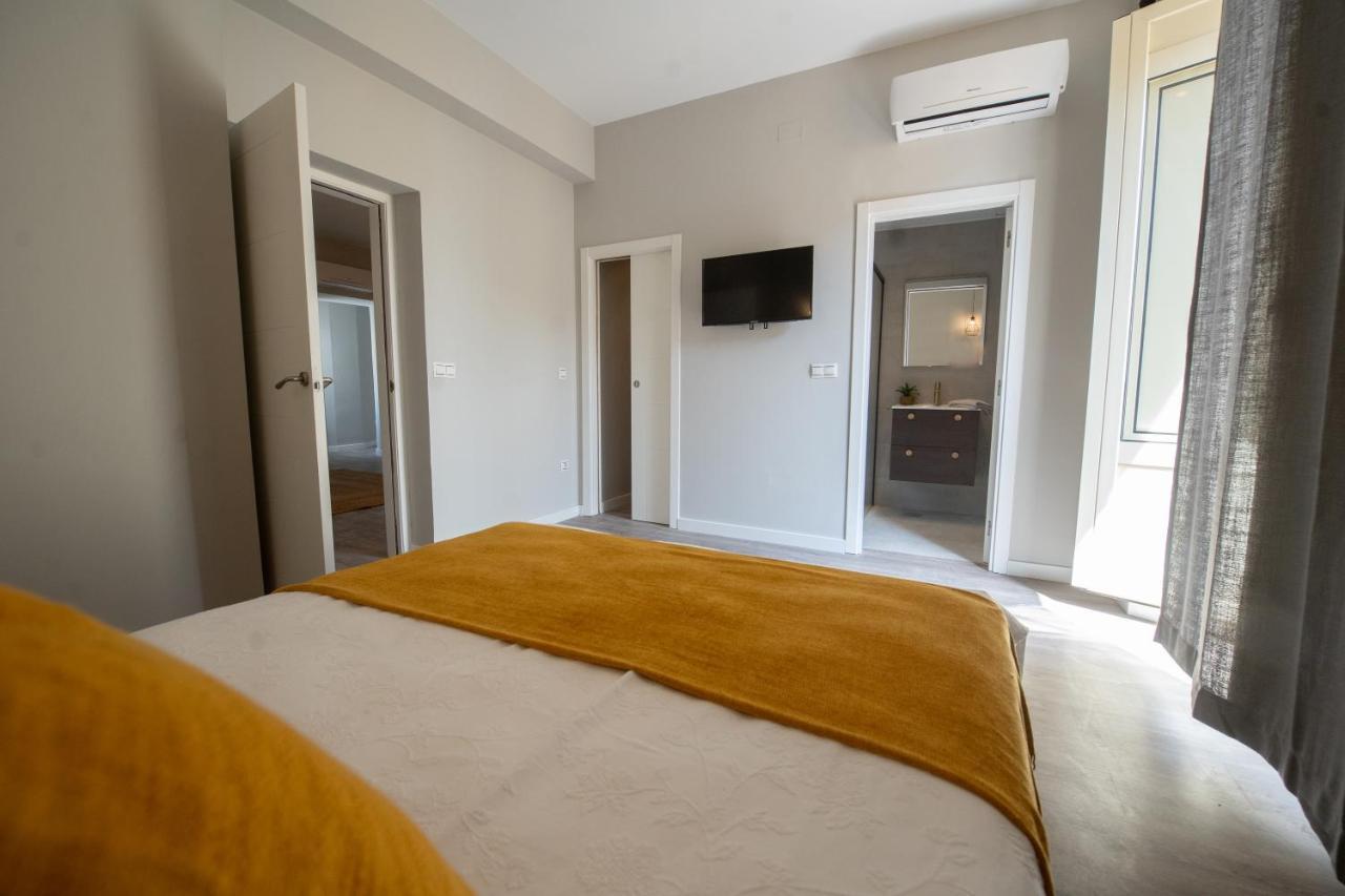 Suites La Merced มาลากา ภายนอก รูปภาพ