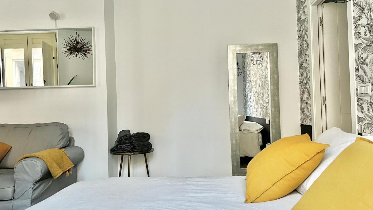Suites La Merced มาลากา ภายนอก รูปภาพ
